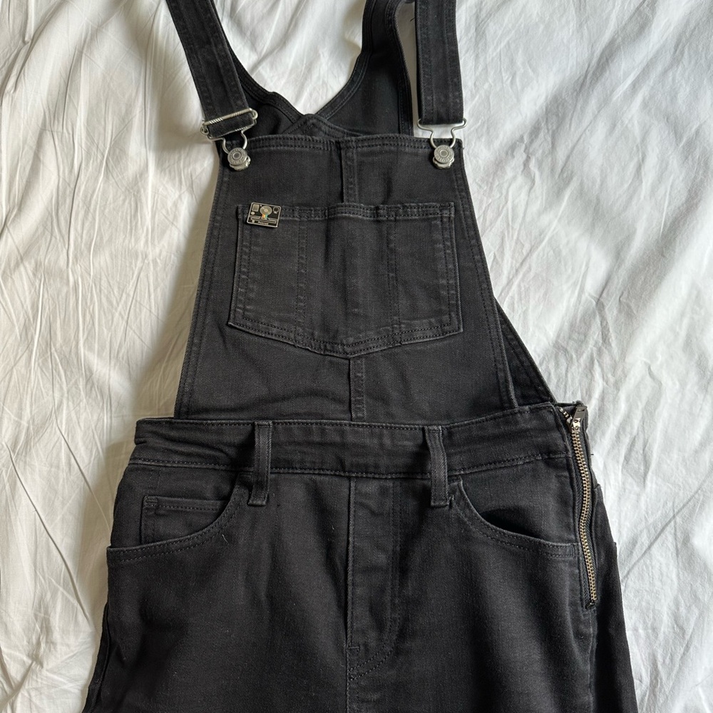 Levi’s black overalls